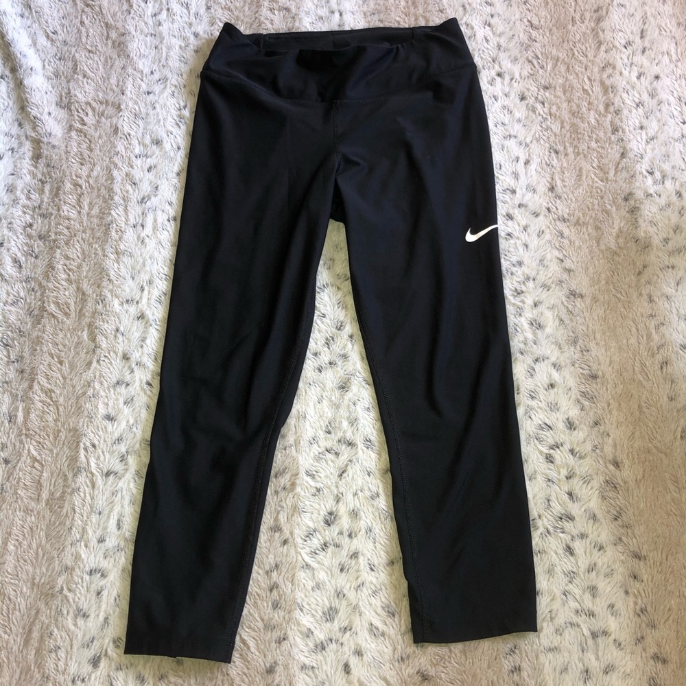 Black nike dri fit Capri athletic leggings